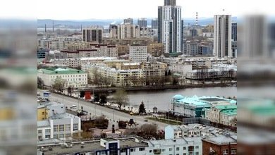 Artista mexicano llama a destruir "horrores urbanos" en Ekaterimburgo