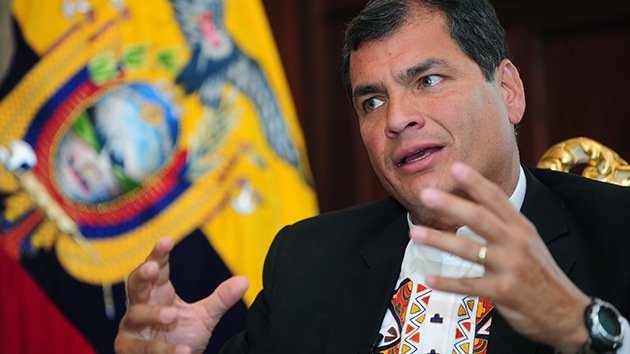 Correa: El pedido de asilo de Snowden a Rusia puede solucionar el caso