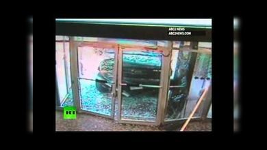 'Dios' embiste el edificio de un canal de televisión en EE.UU.