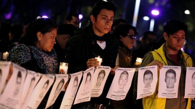 México: Confirman que hay cuerpos en las fosas que no son de los estudiantes