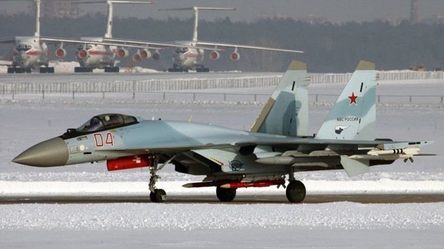 Cazas Su-35S reforzarán la Fuerza Aérea rusa mientras se aguarda a los T-50