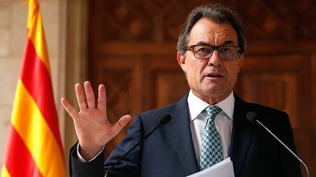 Mas pide a Rajoy una consulta pactada con el Estado y definitiva