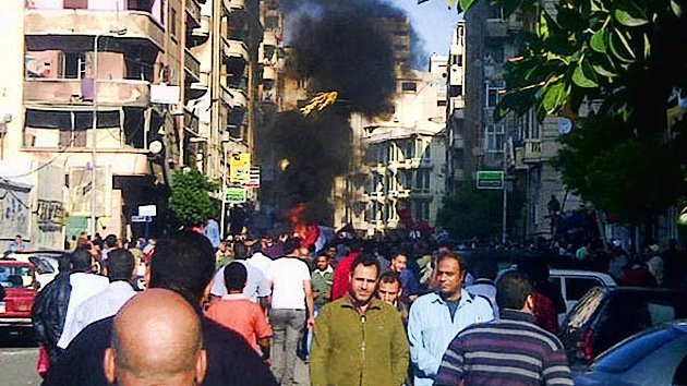 Video, Fotos: Fuertes enfrentamientos durante la 'protesta del millón' en Egipto