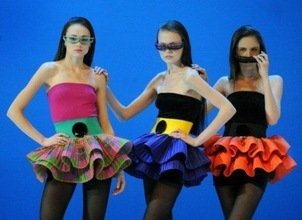 Pierre Cardin presenta en Moscú una colección 'de altos vuelos' dedicada a Gagarin