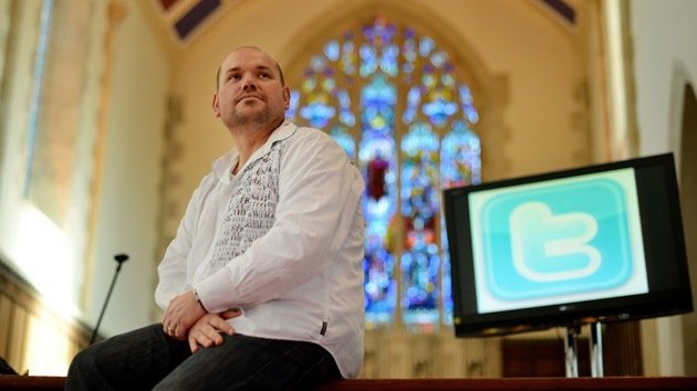 Iglesia anglicana alienta a los fieles a tuitear