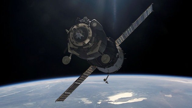 La nave Soyuz se acopla con éxito a la Estación Espacial Internacional