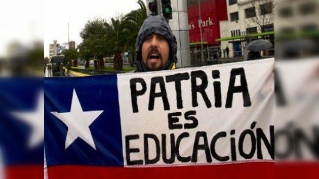 Gobierno chileno ampliará las becas para los universitarios de bajos recursos