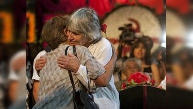 Velatorio multitudinario para despedir a Victor Jara