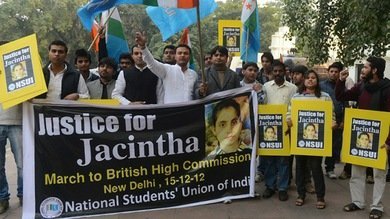 La enfermera que se suicidó en Londres acusó a los locutores que le gastaron la broma