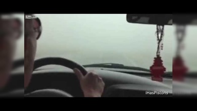 Las sorpresas que te esperan cuando conduces en la niebla