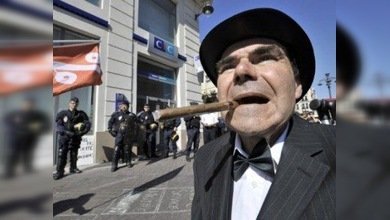 Un aumento de impuestos como regalo navideño para los estadounidenses