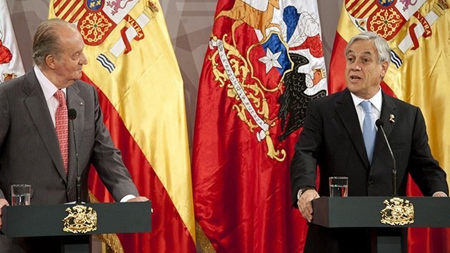El rey Juan Carlos elogió a Chile y criticó a los países “arbitrarios”