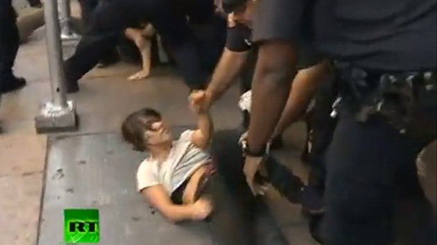 Video: Violencia policial en las protestas de OWS