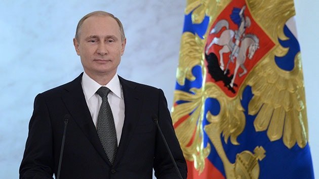 Putin cree apropiado que Rusia e India efectúen transacciones en sus monedas