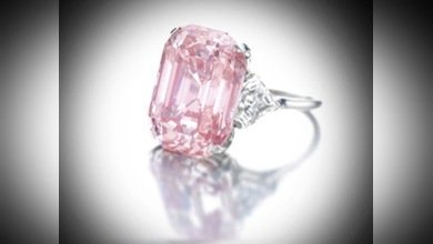Dos subastas... dos récords... el diamante y el vino más caros del mundo