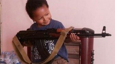 Yihadista del EI promete que será la primera en decapitar a un ciudadano occidental