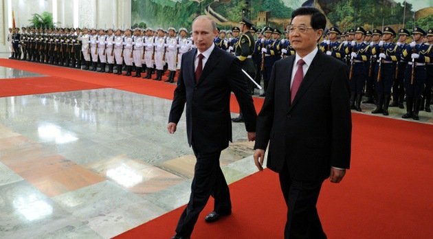 Vladímir Putin: “No se puede formar la agenda global a espaldas de Rusia y China”