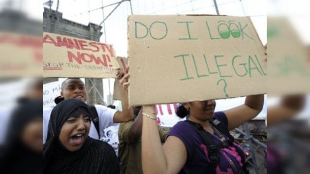 Arizona 'entrampa' a los sin papeles con un saco de leyes antimigratorias