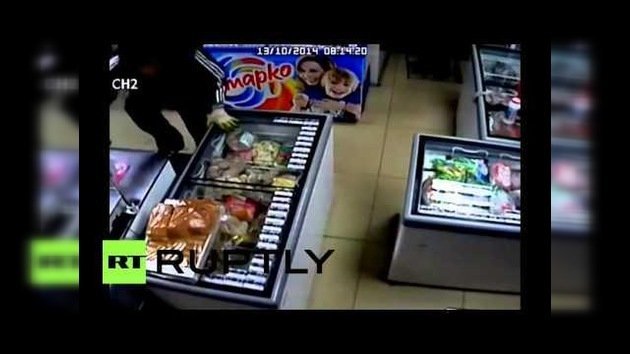 Rusia: Robo a mano armada en una tienda con final inesperado