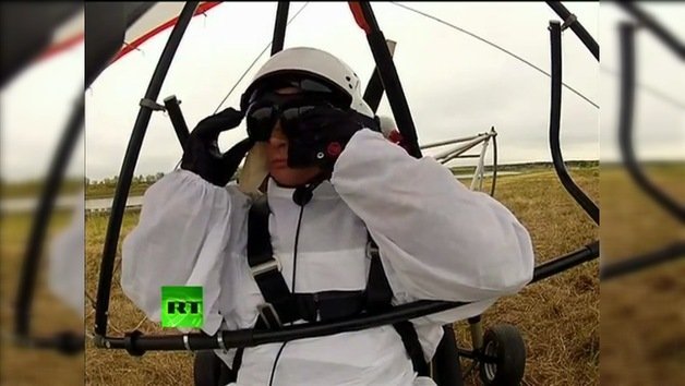 Putin vuela con una bandada de grullas