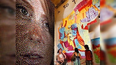 Miles de Post-it de colores adornan la estación Gran Central en Nueva York