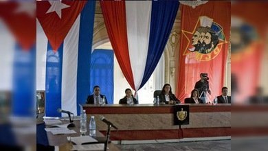 Cuba condena a un empresario chileno y a un ex ministro cubano a prisión por corrupción