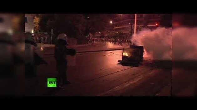 Protesta antinazi en Grecia termina en violentos enfrentamientos entre Policía y manifestantes