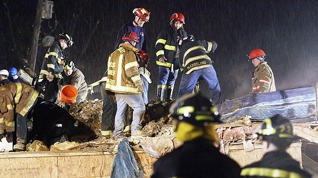 EE.UU.: Varios atrapados tras el derrumbe de un edificio residencial en Chicago