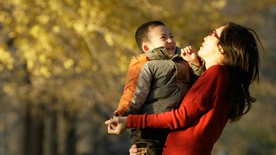 Los 6 mejores países para los padres jóvenes