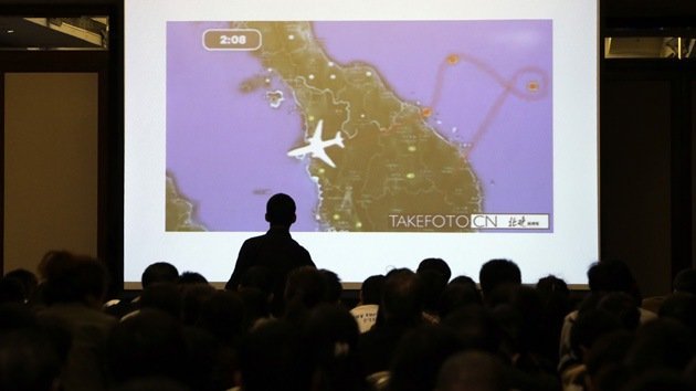 Afirman que el MH370 no cayó en la actual zona de búsqueda