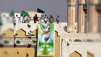 Trípoli: La renuncia de Gaddafi no está en la agenda