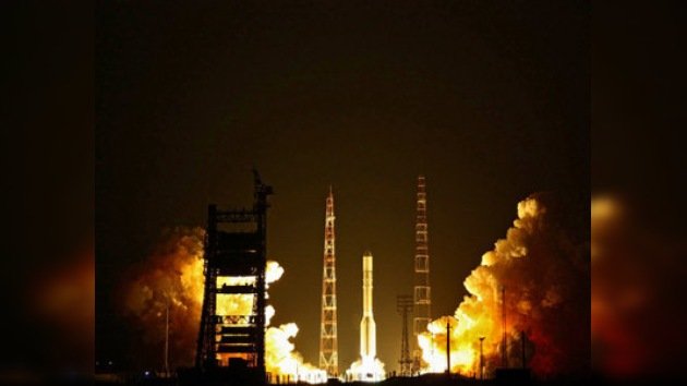 Lanzado desde Baikonur el cohete Proton que porta un satélite de EE. UU. 