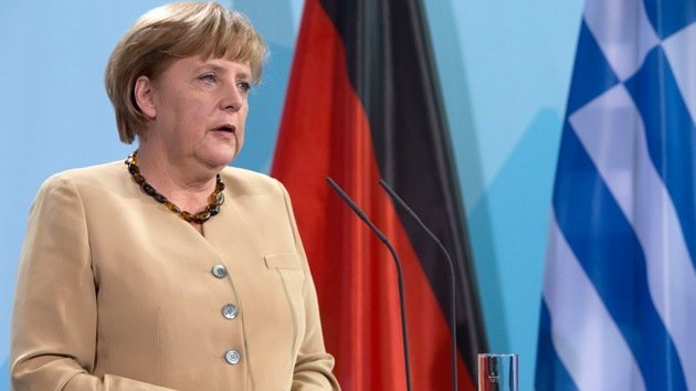 Alemania y Francia prometen respaldar a Grecia en su lucha contra la crisis