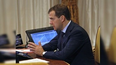 Medvédev: Es el pueblo el que debe determinar el destino de Siria, no la OTAN