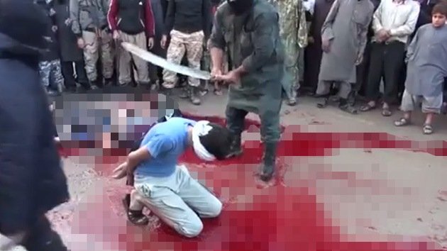 FUERTES IMÁGENES: Sádica ejecución de sunitas sirios a manos del Estado Islámico