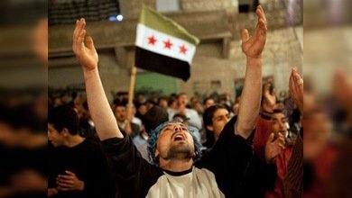 Medios sirios acusan a EE. UU. de equipar a Al Qaeda