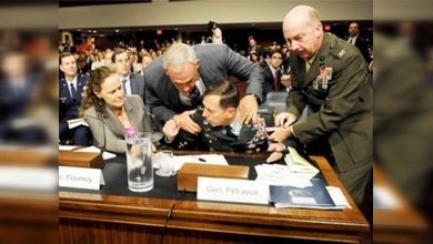 General estadounidense se desmaya durante una audiencia en el Senado