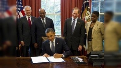 EE. UU. rubrica el libre comercio con Corea del Sur, Panamá y Colombia