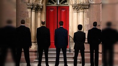 Iglesia católica en Nápoles cierra puertas a la mafia