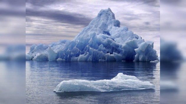 Enorme iceberg se separó de Groenlandia