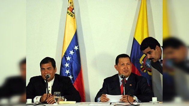 Correa y Maduro acudirán a la investidura de Juan Manuel Santos