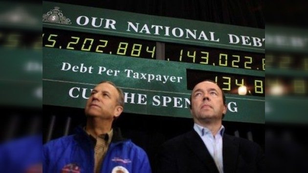  El Senado de EE. UU.  permite a Obama elevar el techo de la deuda nacional 