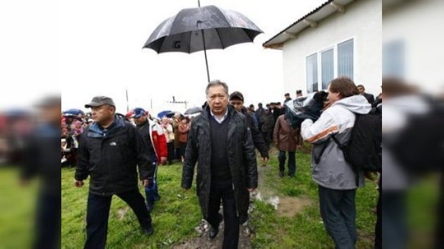 El nuevo gobierno kirguiso trata de ilegalizar al presidente
