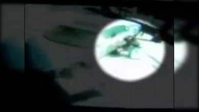 Una madre y su bebé se salvan de milagro tras ser arrolladas por un taxi
