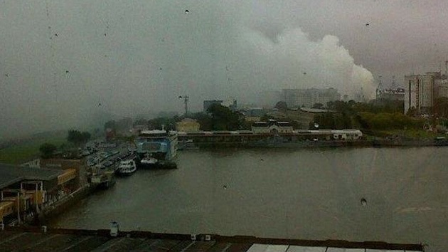 Video y Fotos: Una nube de humo tóxico invade Buenos Aires - RT