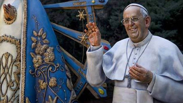 "Saquen eso de inmediato": El papa ordena retirar su estatua en Buenos Aires