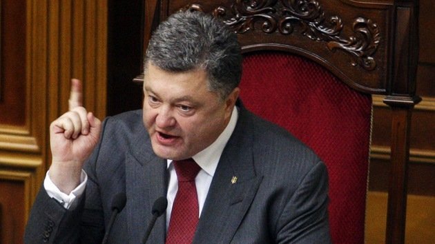 Poroshenko aprueba un plan para “exterminar” a las autodefensas del este de Ucrania