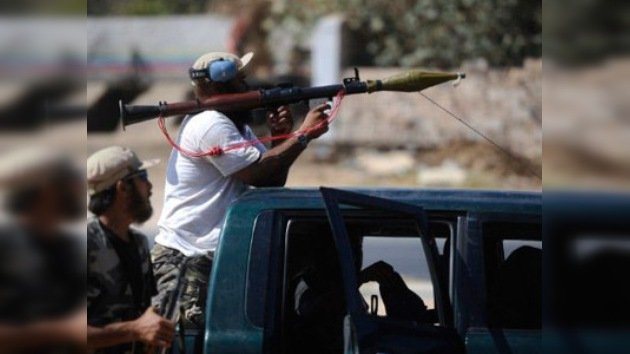 Los rebeldes libios proclaman en Trípoli la "batalla final" 