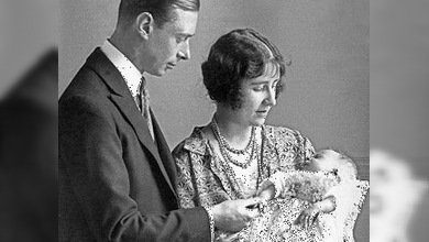 La madre de la reina Isabel II, ¿hija de la cocinera de la familia?