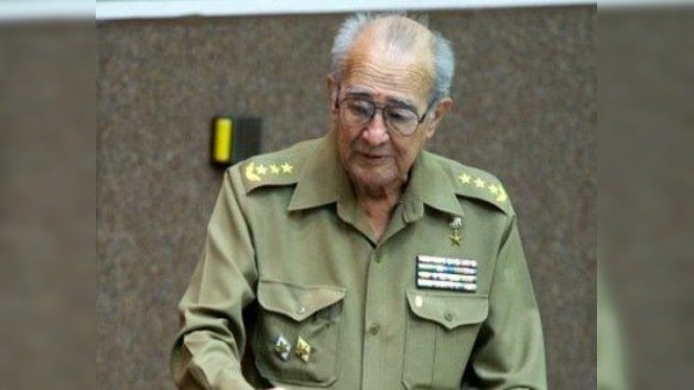 Muere el ministro de Defensa de Cuba, Julio Casas Regueiro
